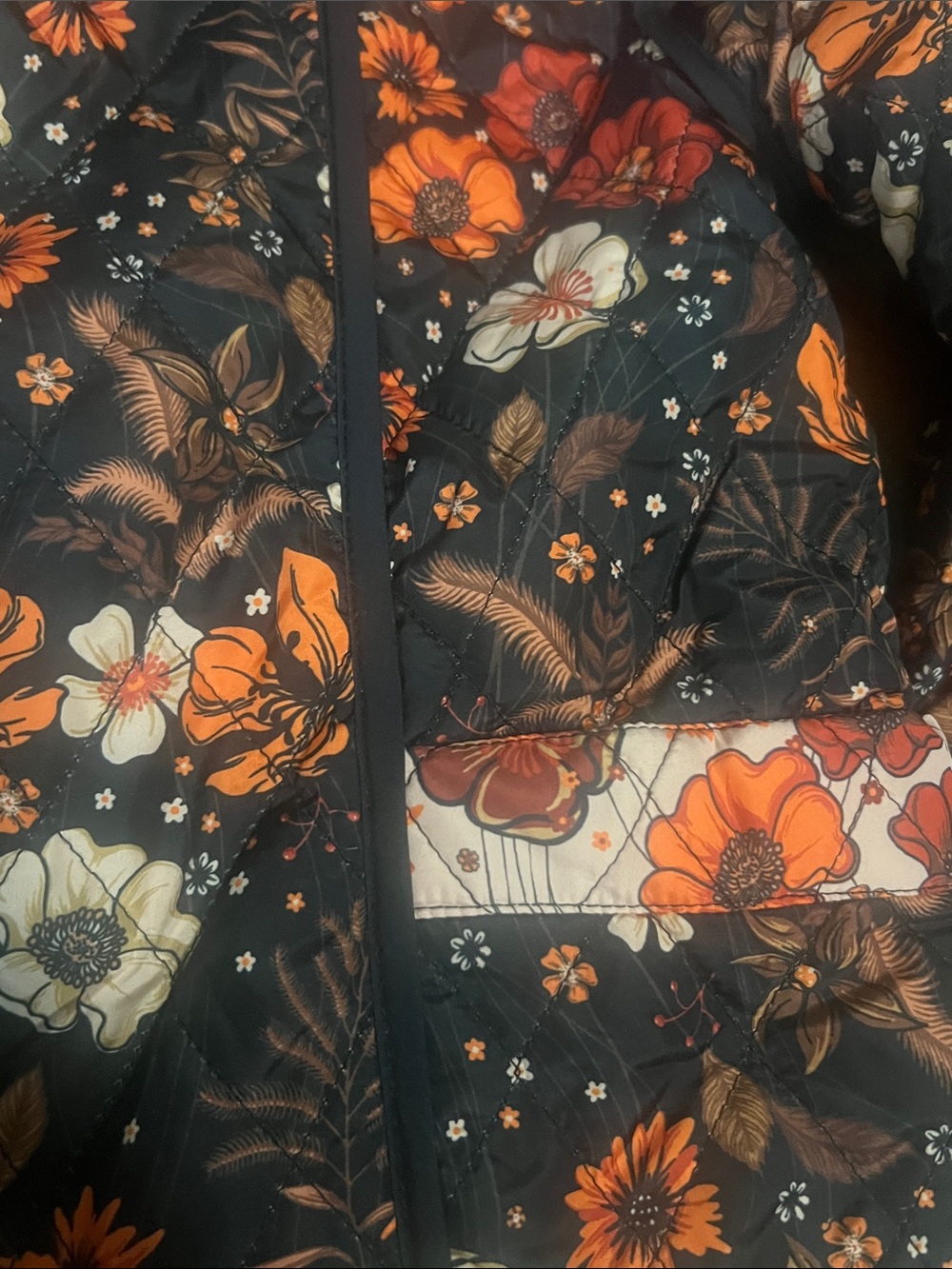 REVERSIBLE Women’s Simply Southern Quilted Floral Jacket with Orange Accents - Picture 7 of 8